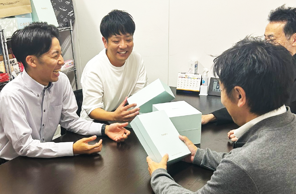 相談している社員